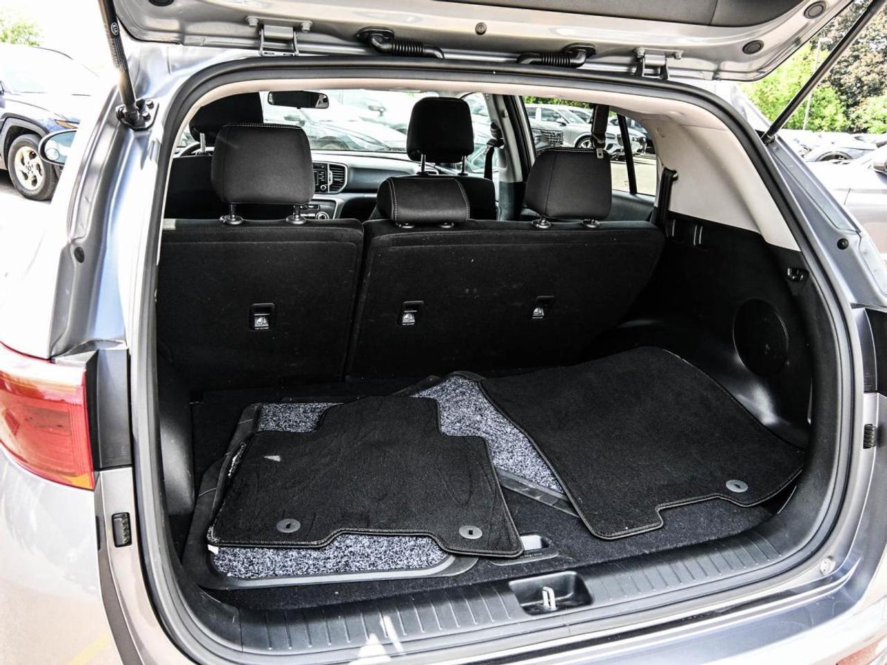 2018 Kia Sportage LX FWD   1owner, Lowest KMS Photo