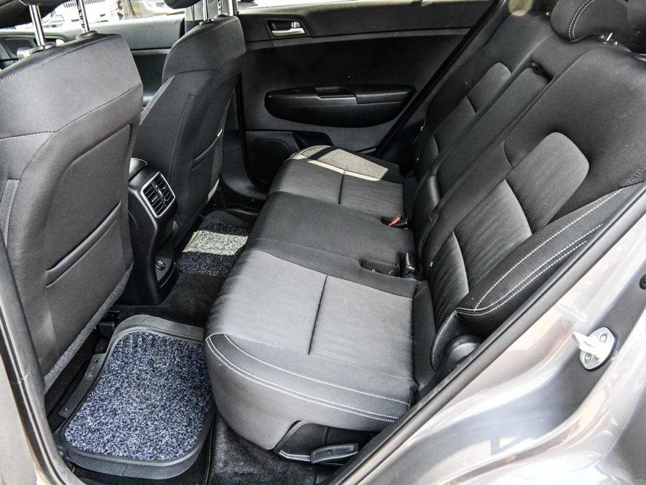 2018 Kia Sportage LX FWD   1owner, Lowest KMS Photo