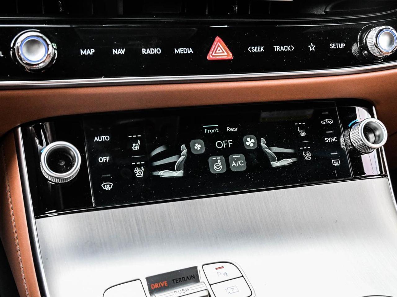 2026 Genesis GV70 2.5T Advanced Tech.Pkg AWD - Used Demonstrator Photo