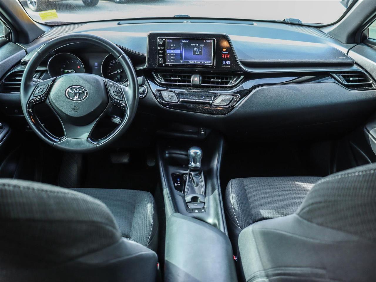 2018 Toyota C-HR XLE BLUETOOTH APPLE CARPLAY Photo