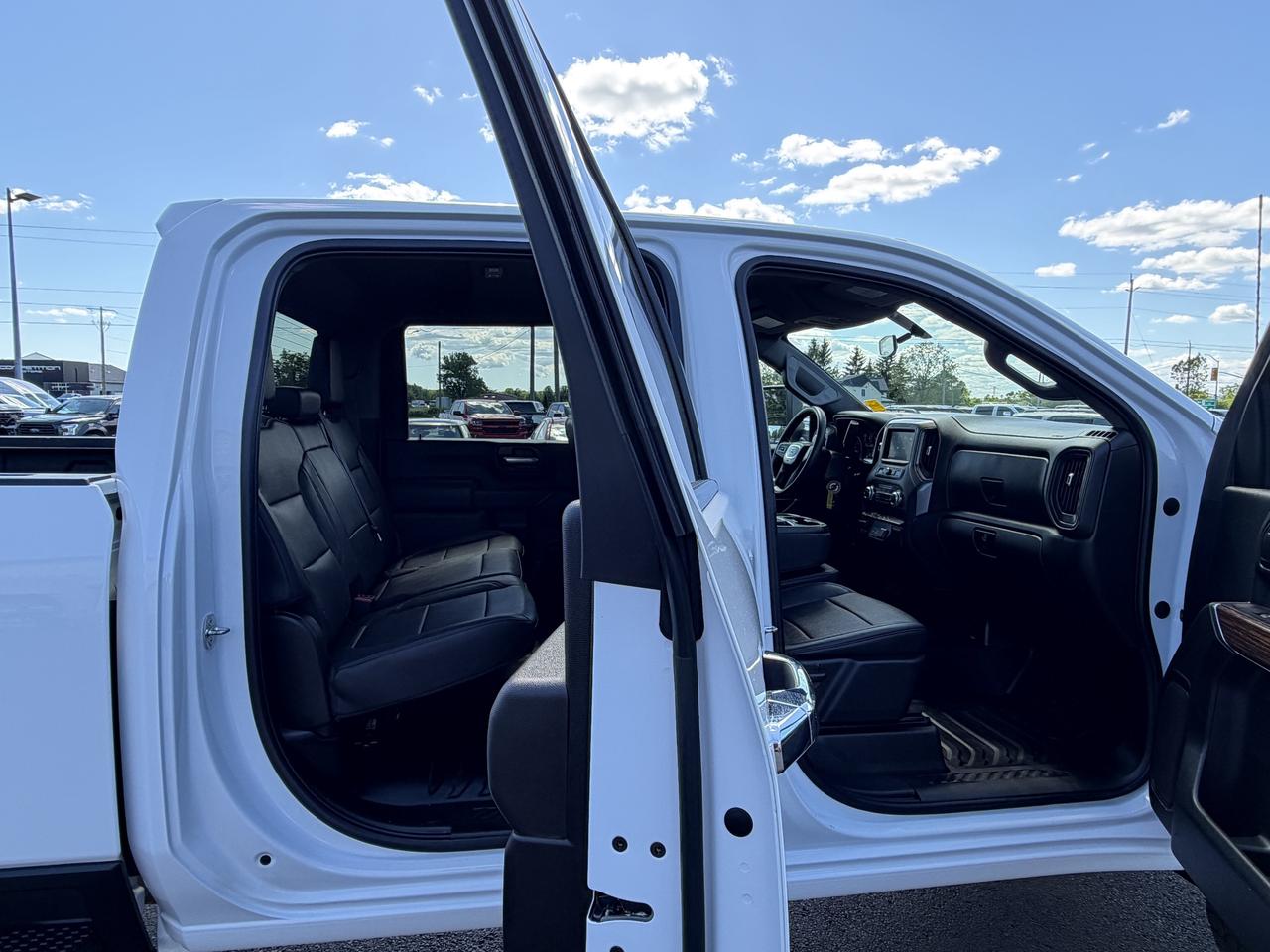 2023 GMC SIERRA 2500HD 4WD CREW LONG BOX DURAMAX Photo