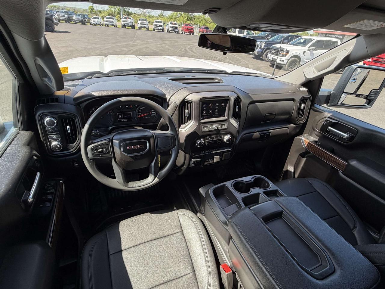 2023 GMC SIERRA 2500HD 4WD CREW LONG BOX DURAMAX Photo