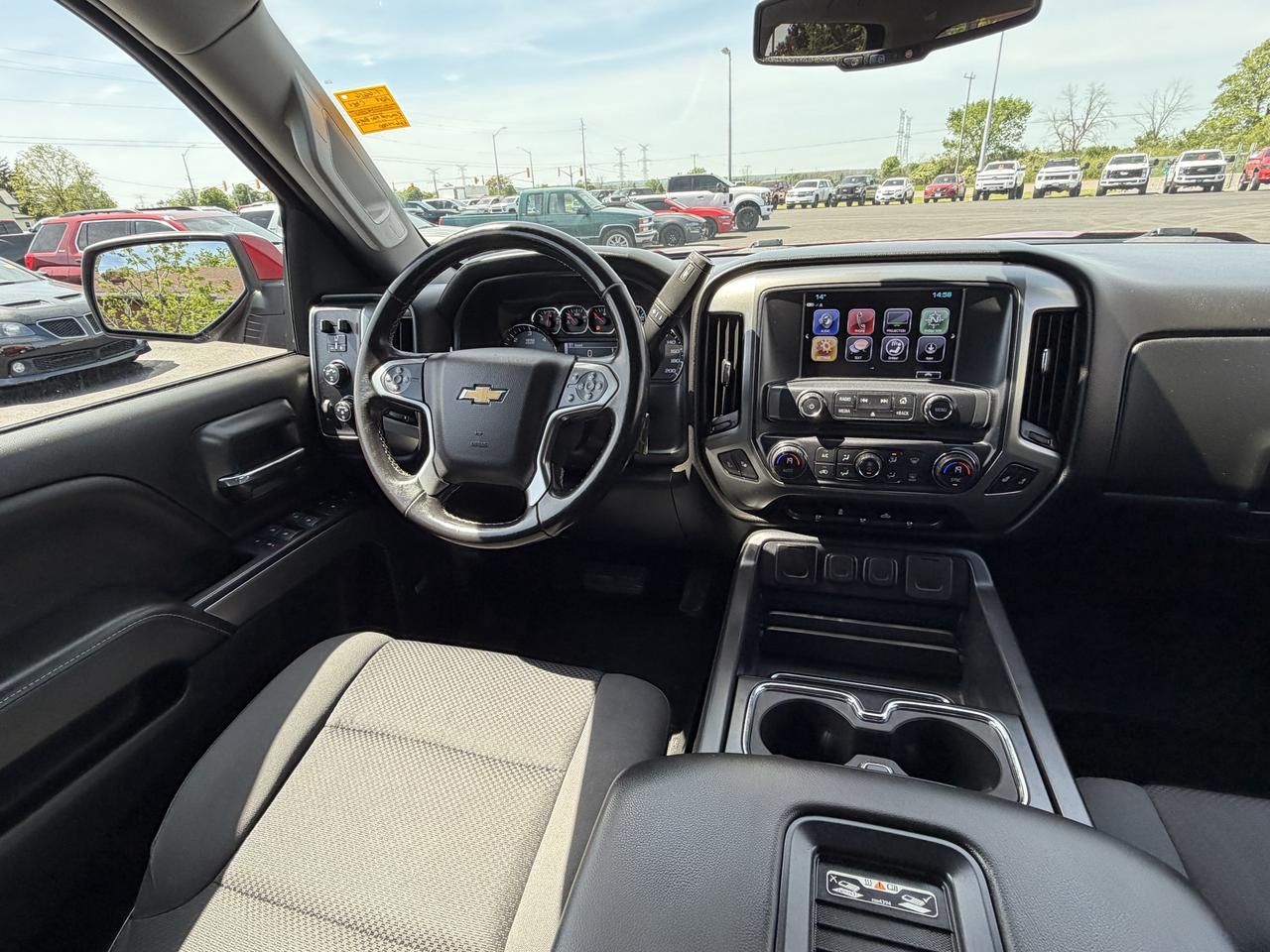 2018 Chevrolet Silverado 1500 4WD Crew Cab Photo