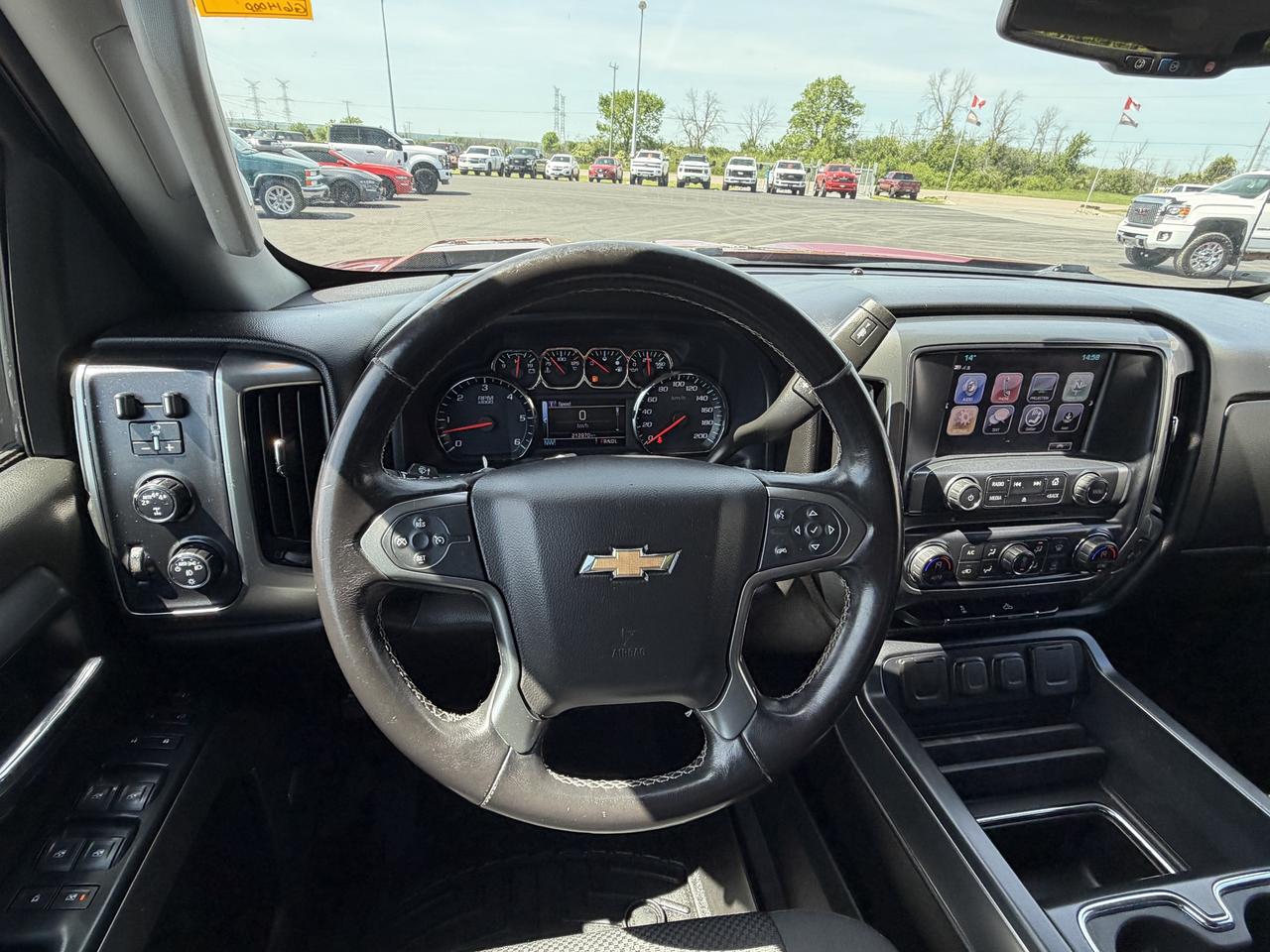 2018 Chevrolet Silverado 1500 4WD Crew Cab Photo
