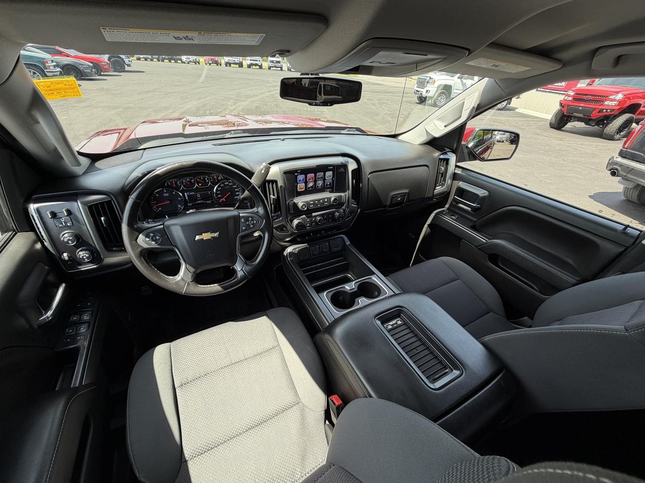 2018 Chevrolet Silverado 1500 4WD Crew Cab Photo