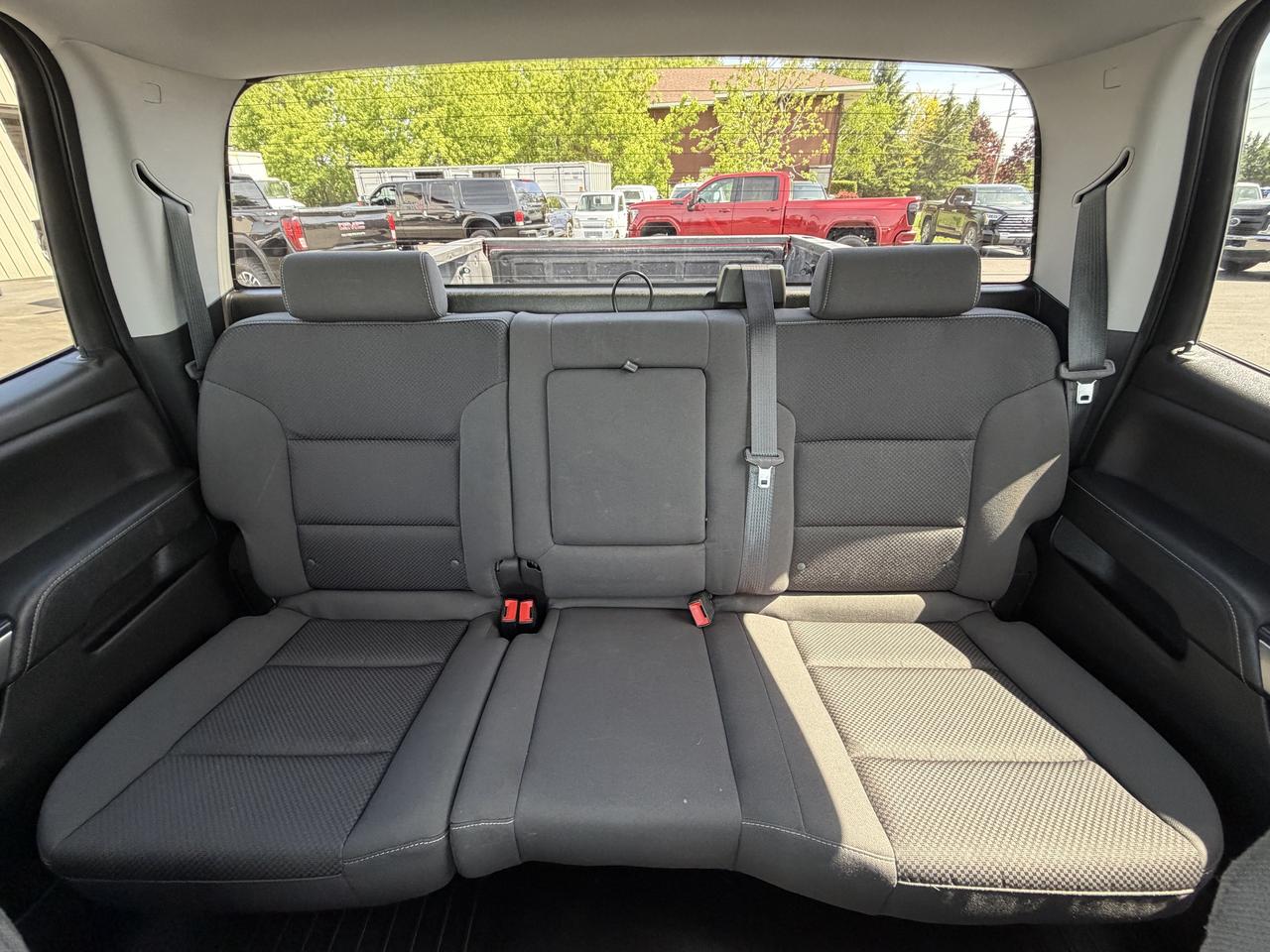 2018 Chevrolet Silverado 1500 4WD Crew Cab Photo