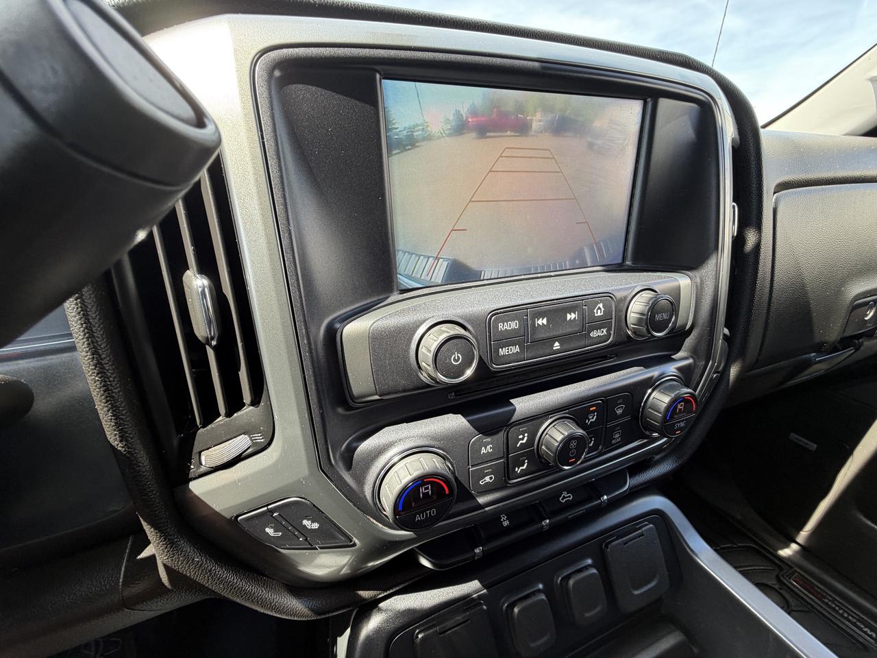 2018 Chevrolet Silverado 1500 4WD Crew Cab Photo