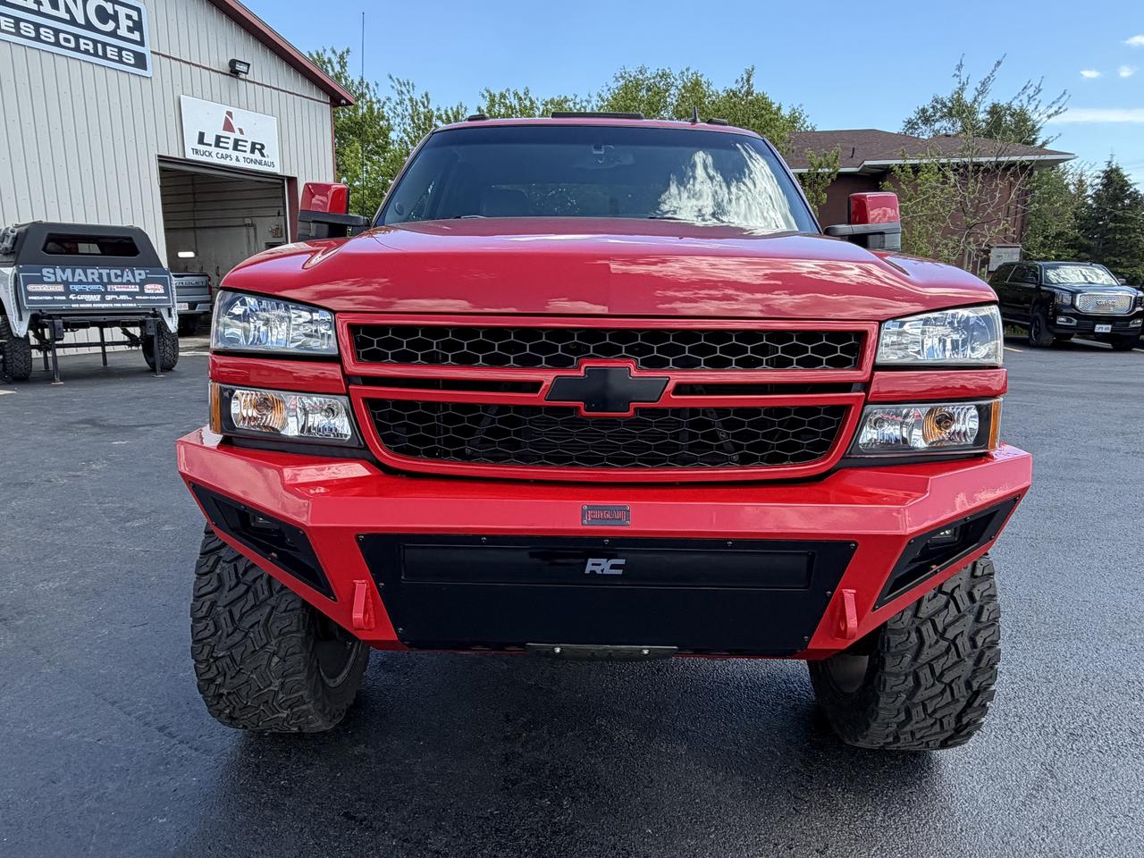 2003 Chevrolet 2500 LIFT/WHEEL/TIRE/BUMPER PKG!! Photo