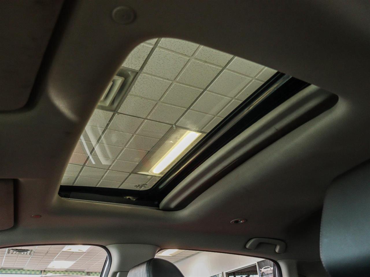 2026 Honda HR-V EX-L AWD SUNROOF LEATHER Photo