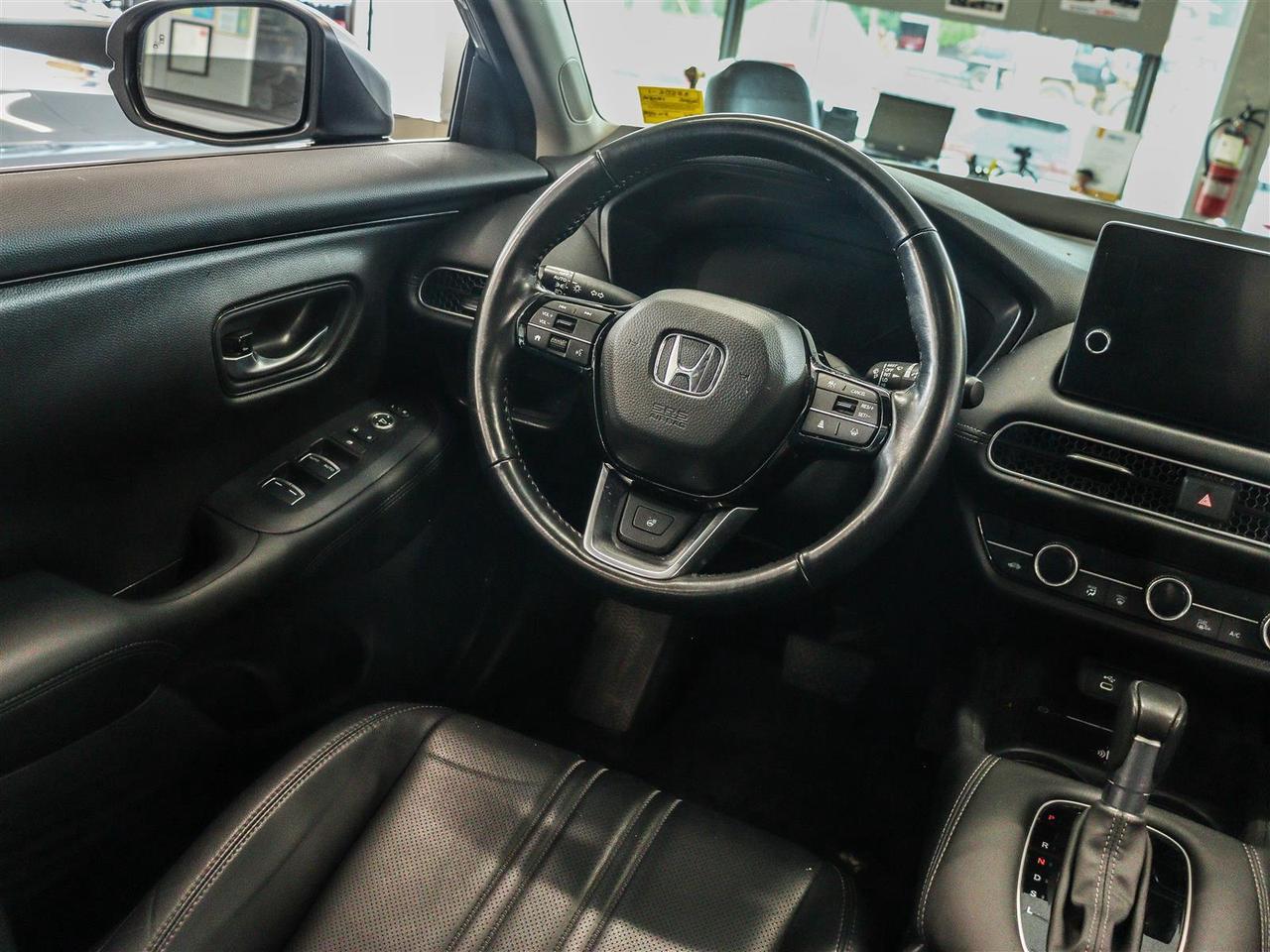 2026 Honda HR-V EX-L AWD SUNROOF LEATHER Photo