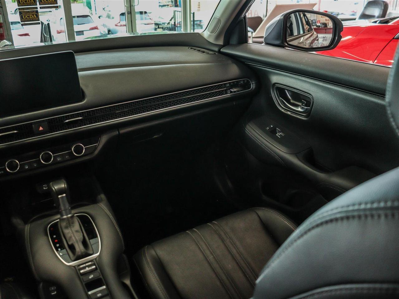 2026 Honda HR-V EX-L AWD SUNROOF LEATHER Photo