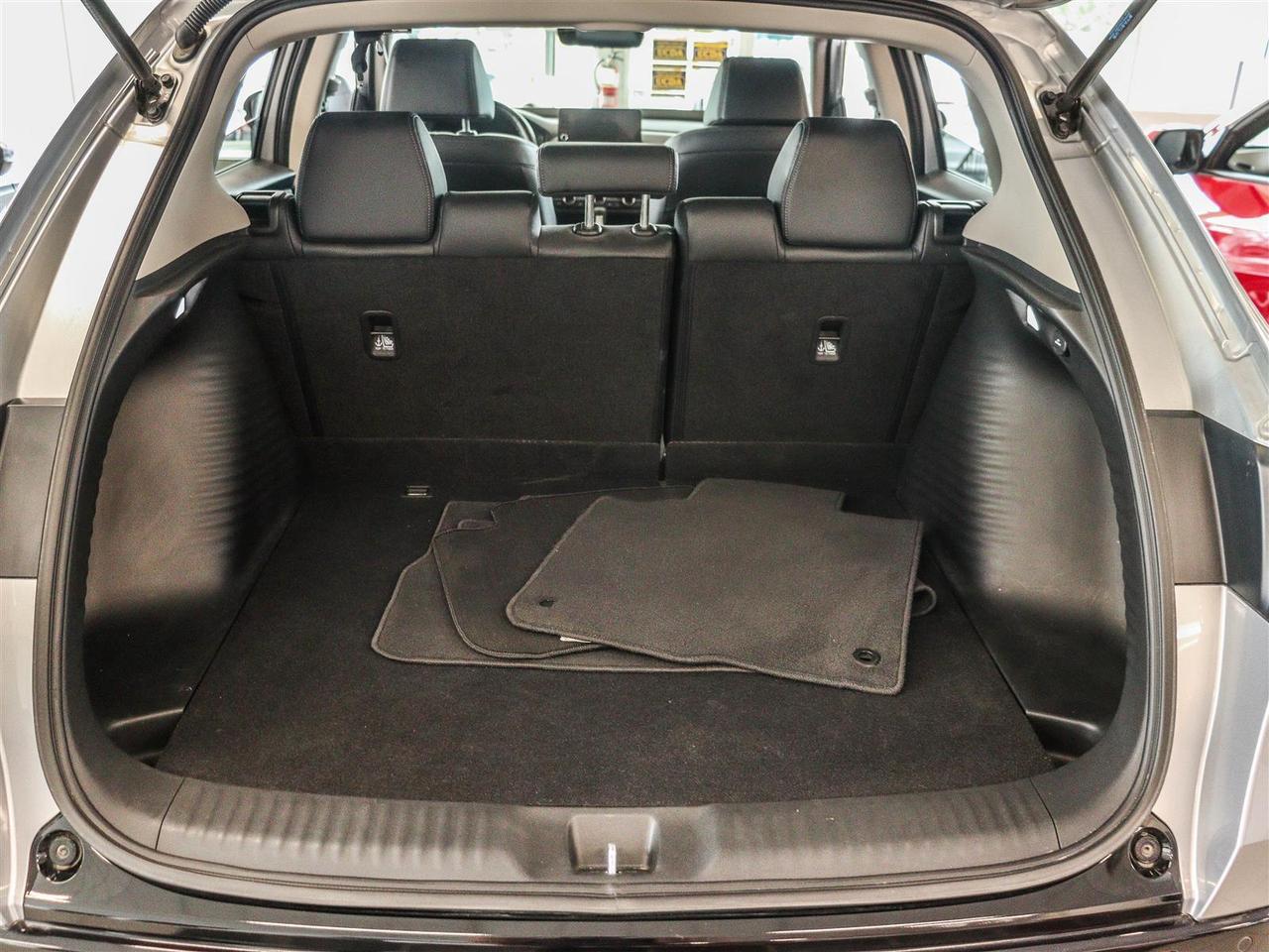 2026 Honda HR-V EX-L AWD SUNROOF LEATHER Photo