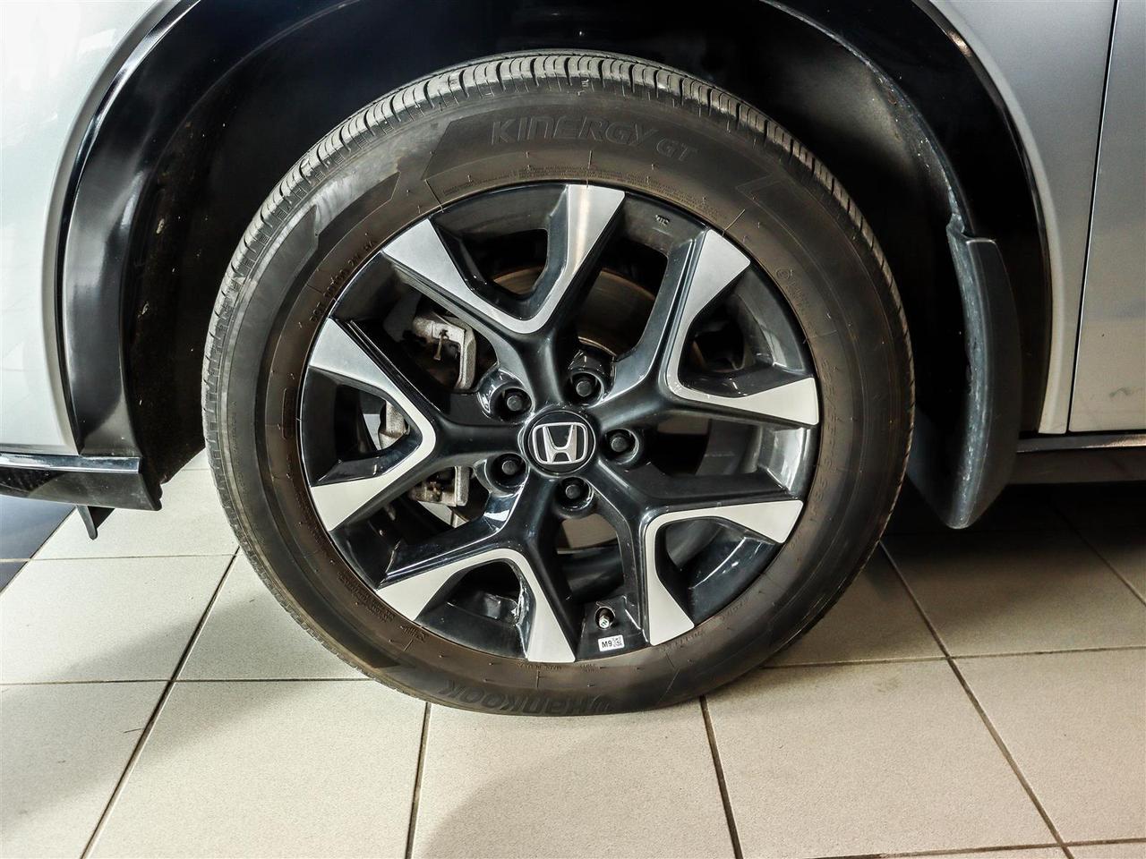 2026 Honda HR-V EX-L AWD SUNROOF LEATHER Photo