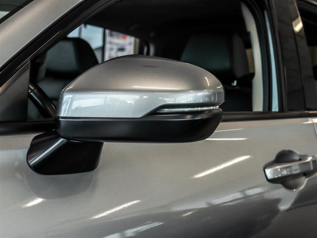 2026 Honda HR-V EX-L AWD SUNROOF LEATHER Photo