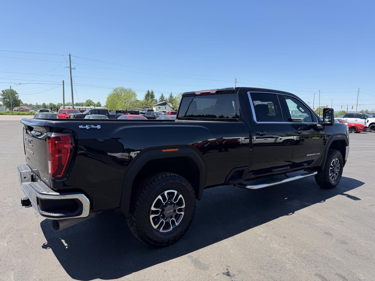 2021 GMC SIERRA 2500HD 4WD Crew Cab 172  SLE Photo