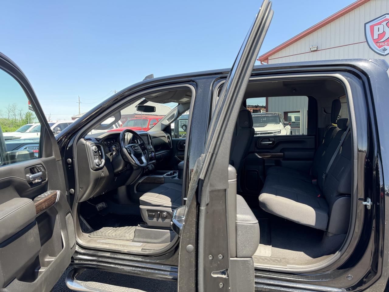 2021 GMC SIERRA 2500HD 4WD Crew Cab 172  SLE Photo