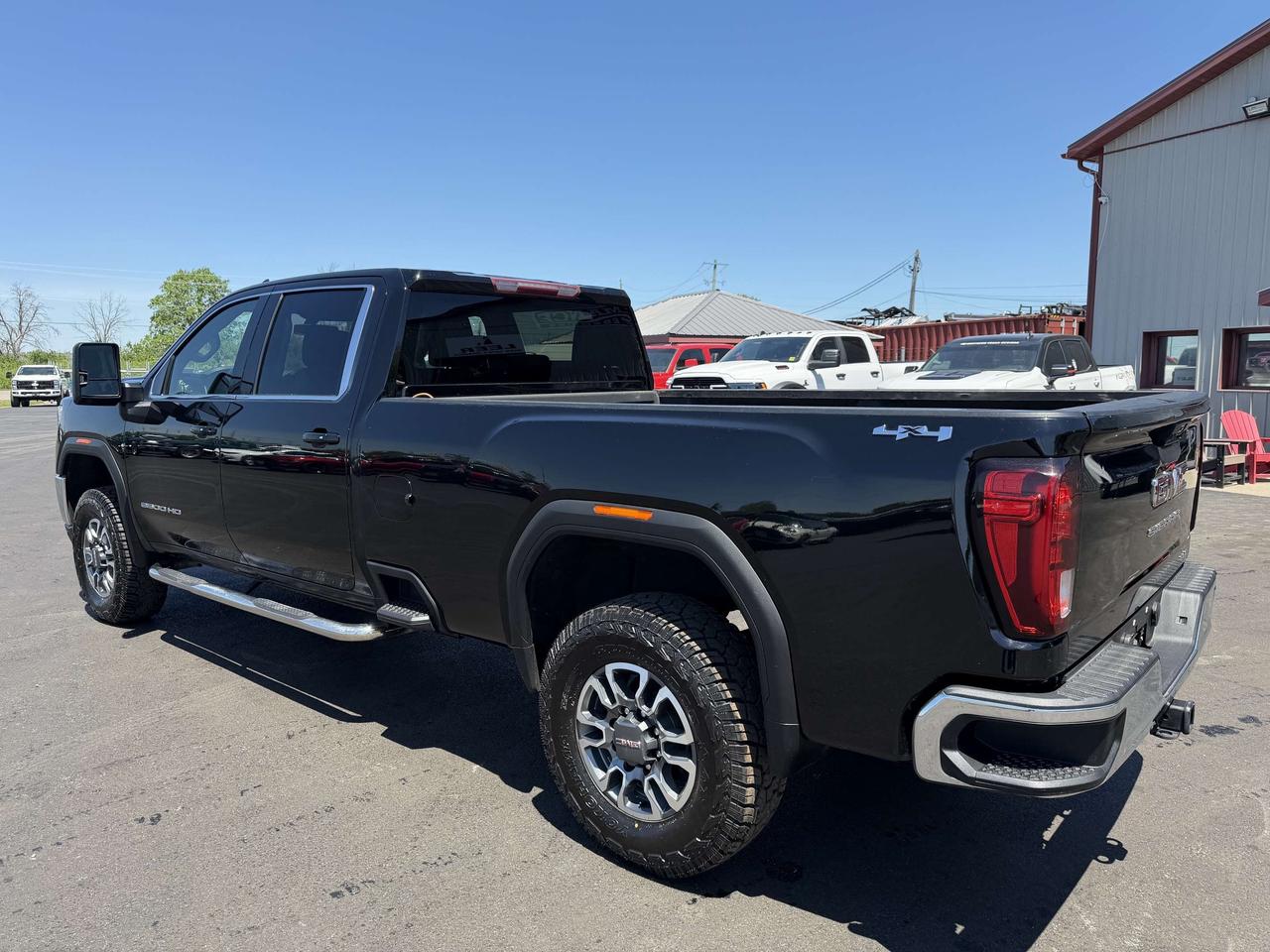 2021 GMC SIERRA 2500HD 4WD Crew Cab 172  SLE Photo