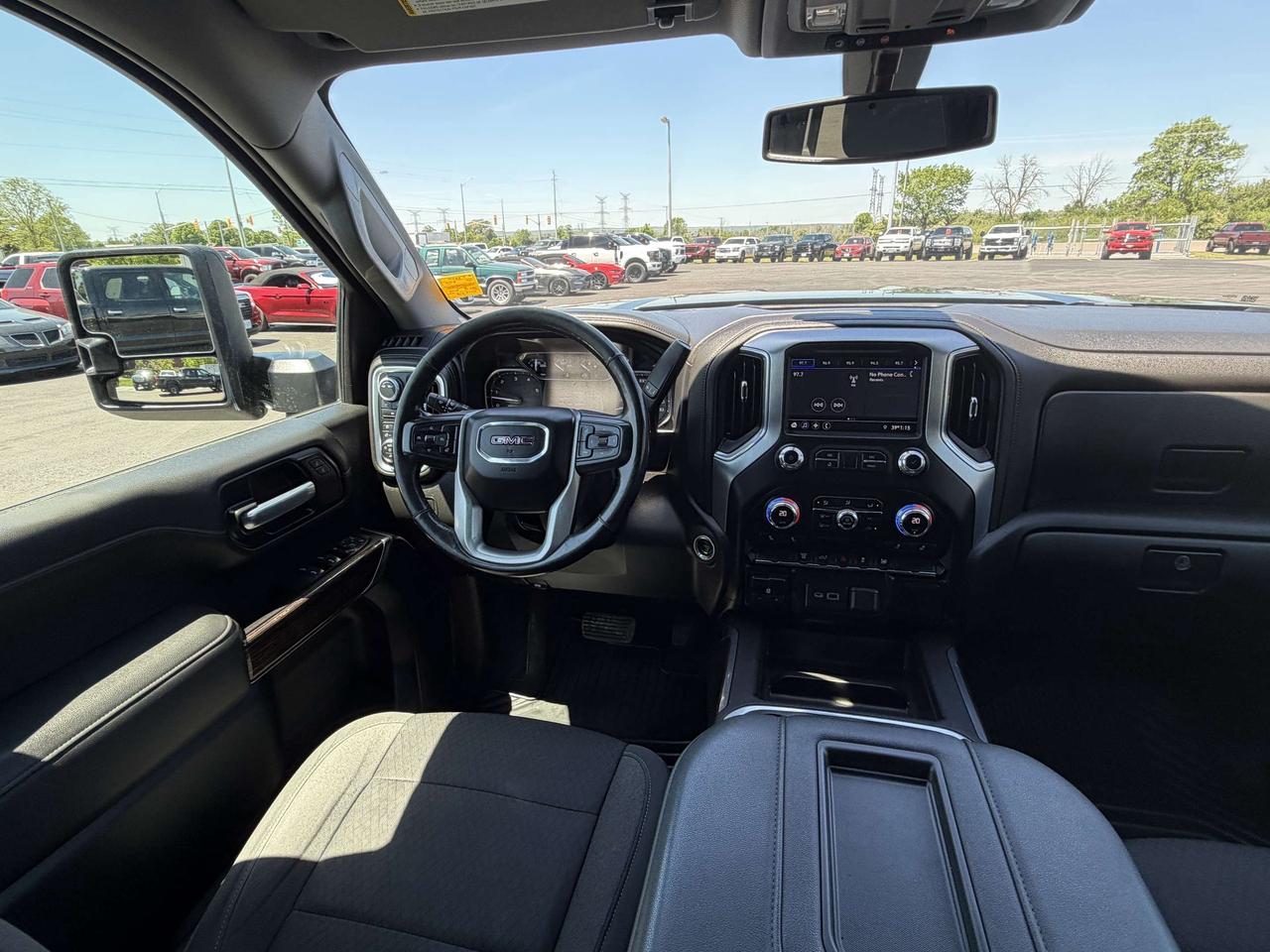 2021 GMC SIERRA 2500HD 4WD Crew Cab 172  SLE Photo