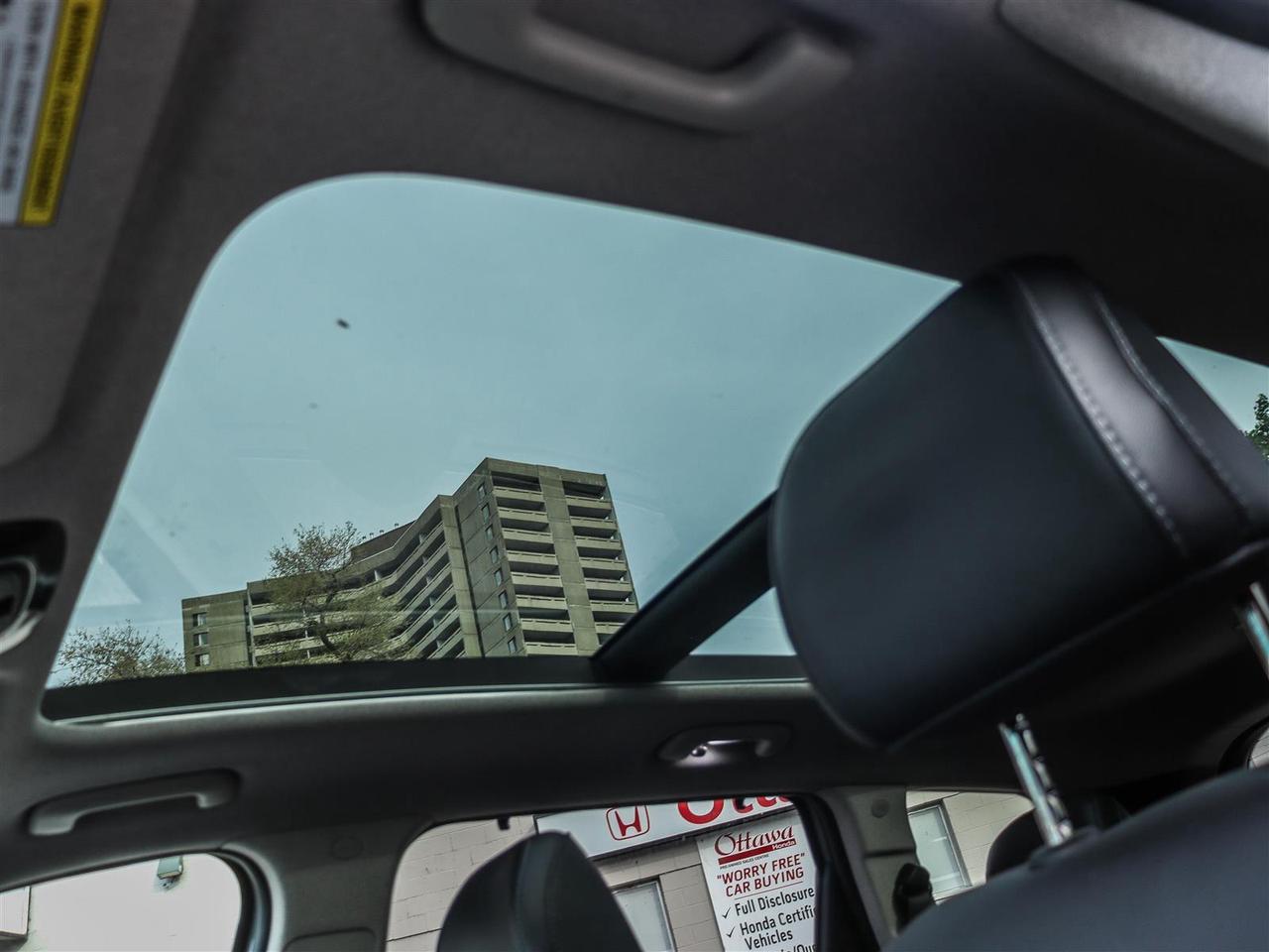 2023 Hyundai Santa Fe Preferred SUNROOF LEATHER NAVI Photo