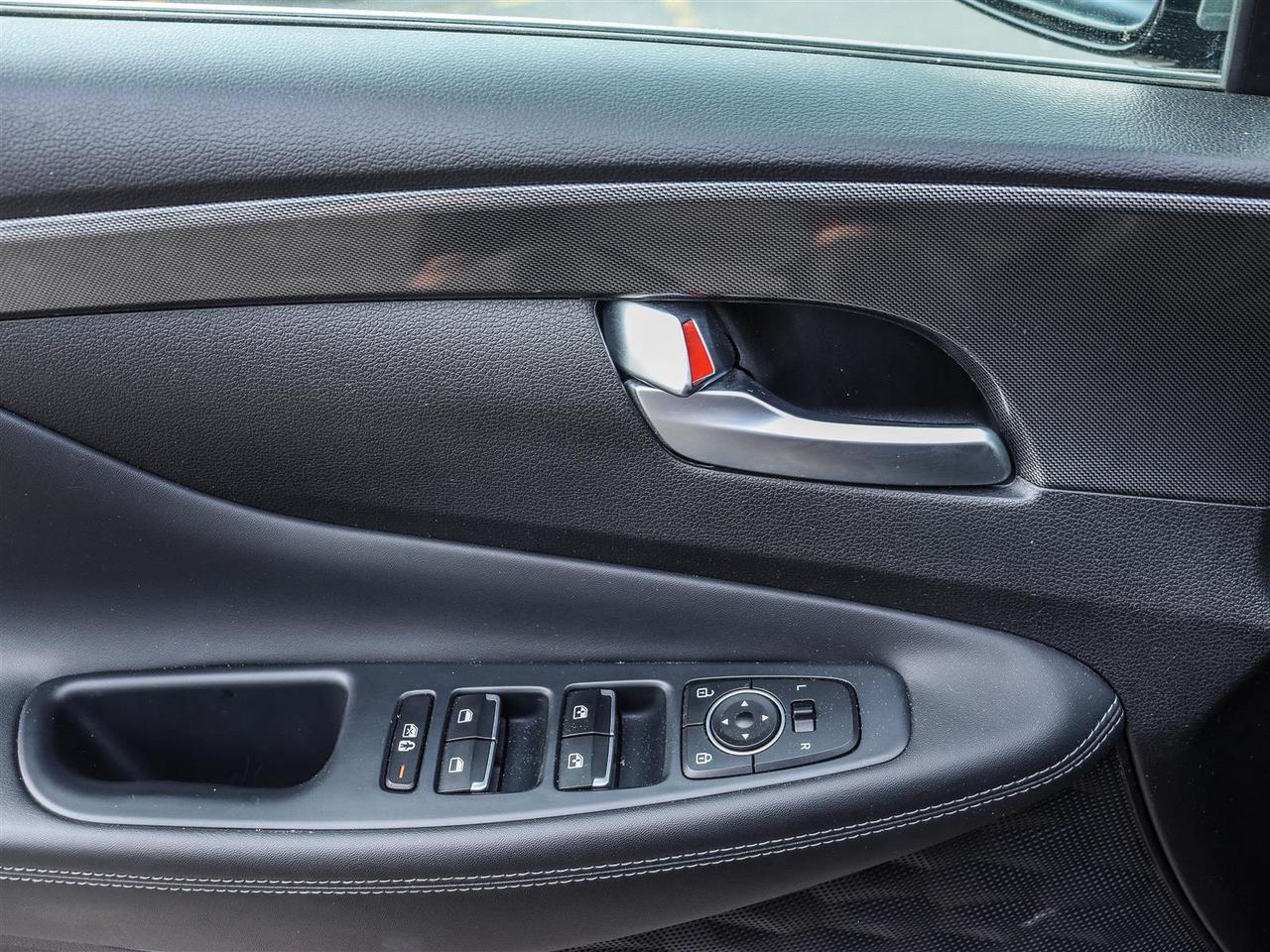 2023 Hyundai Santa Fe Preferred SUNROOF LEATHER NAVI Photo