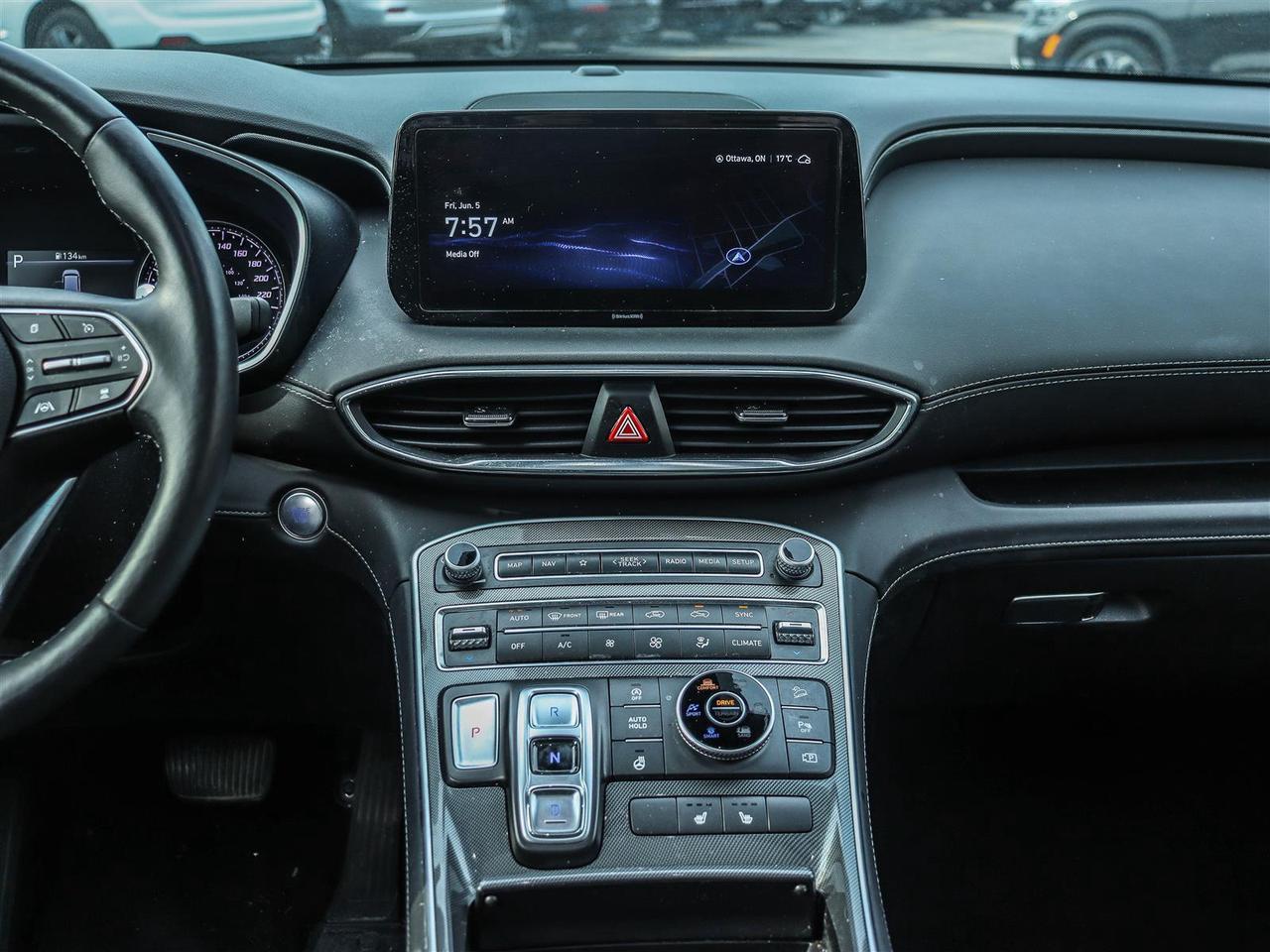 2023 Hyundai Santa Fe Preferred SUNROOF LEATHER NAVI Photo