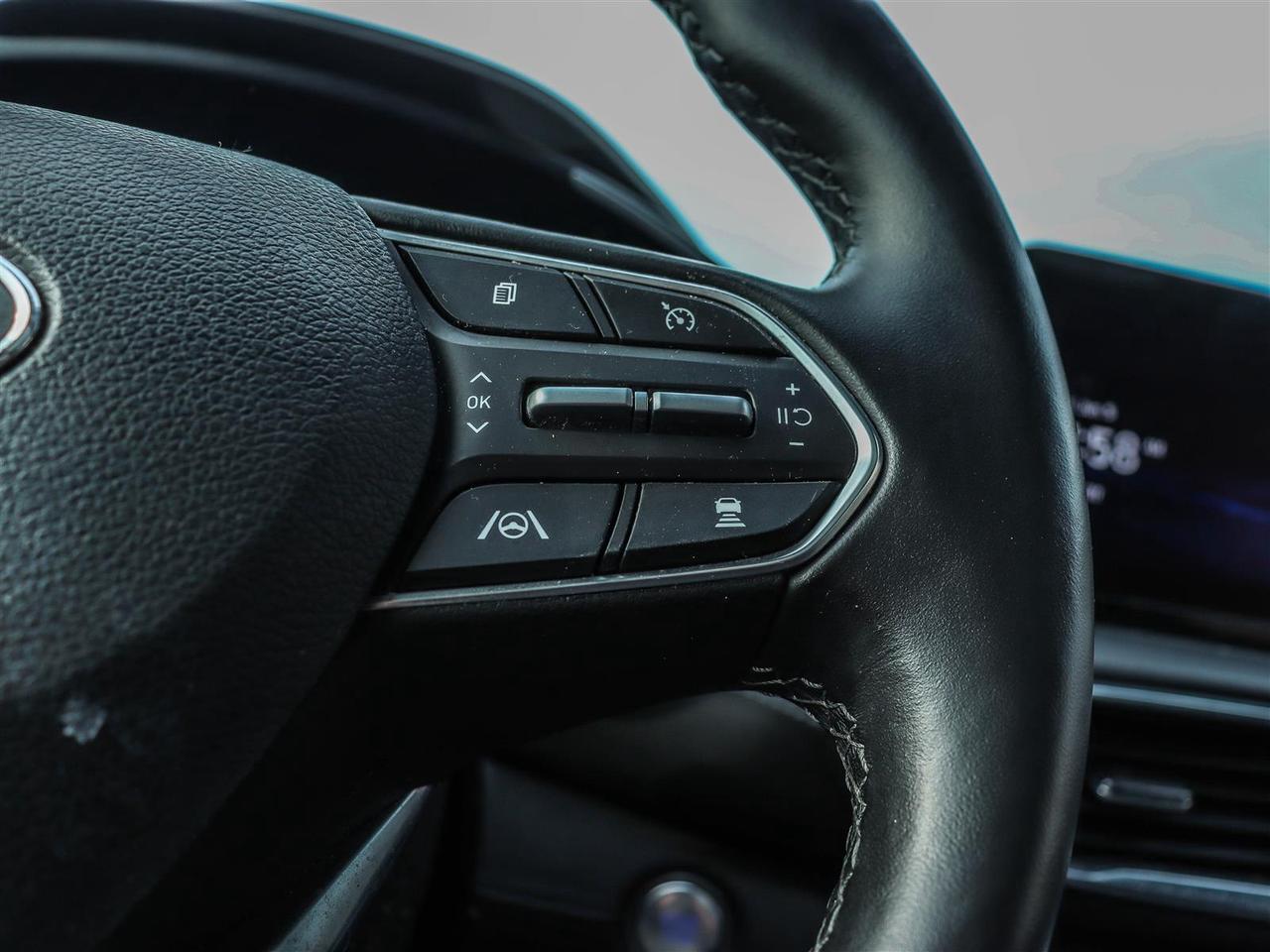 2023 Hyundai Santa Fe Preferred SUNROOF LEATHER NAVI Photo