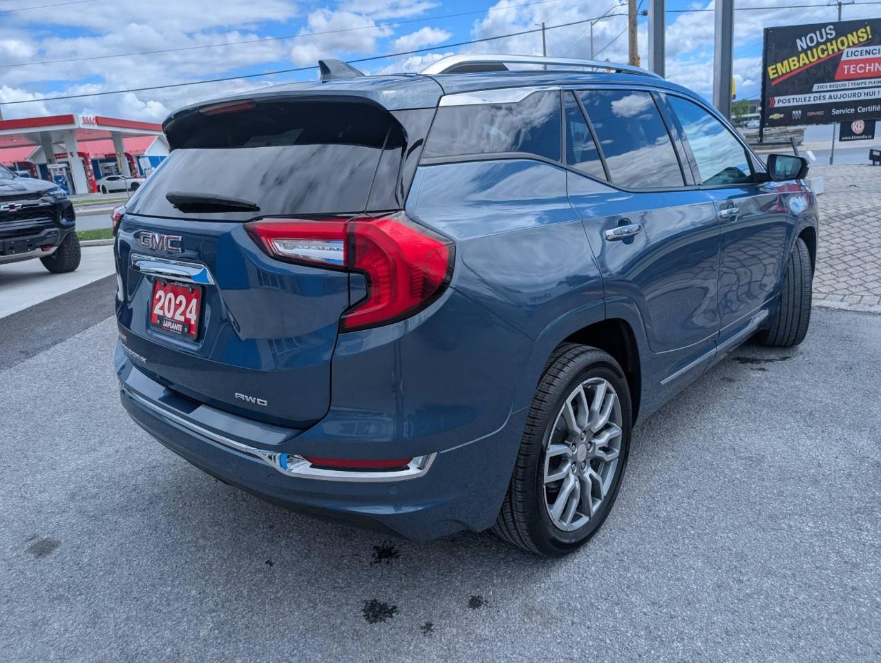 2024 GMC Terrain AWD Denali Photo