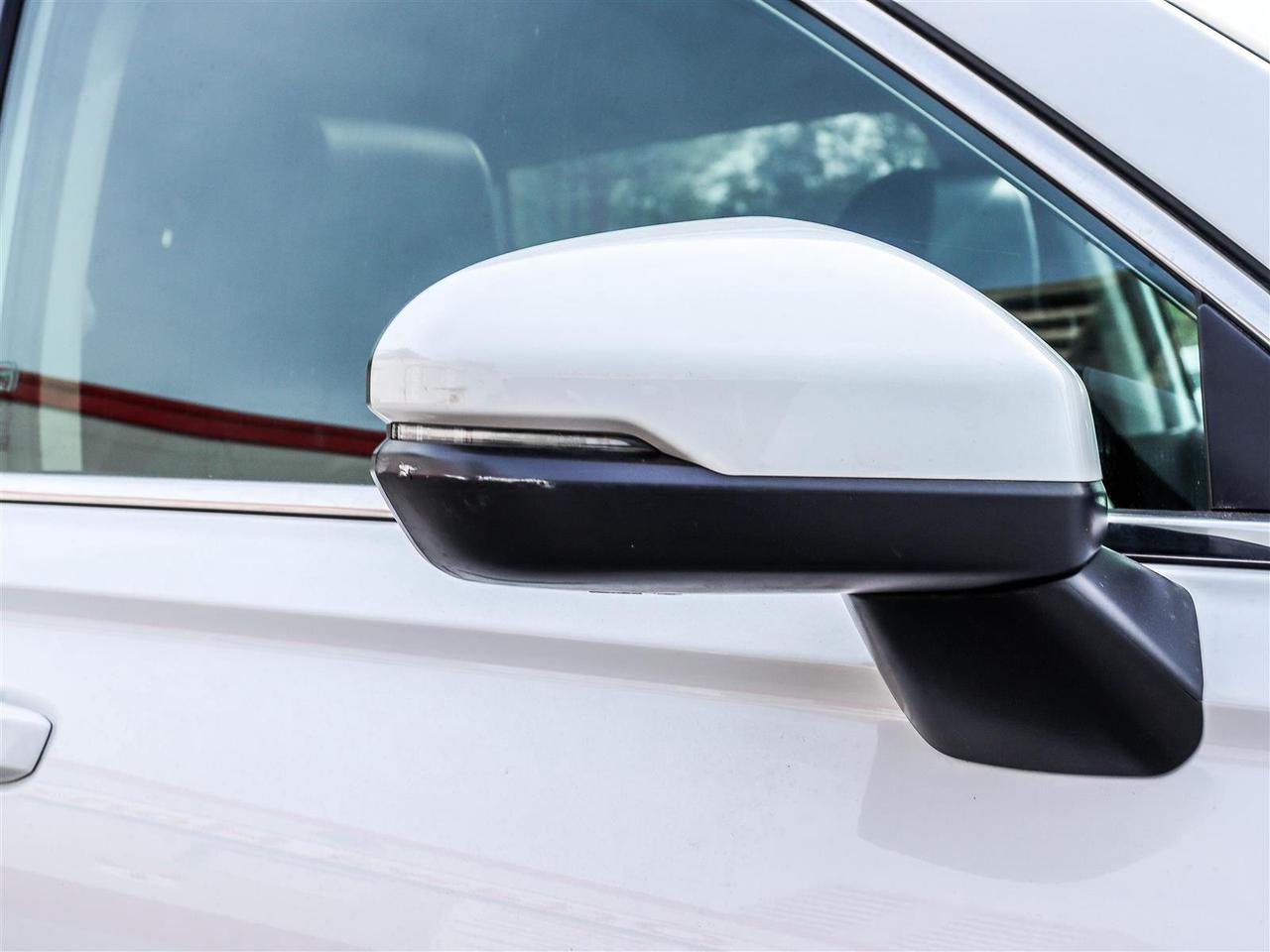 2023 Honda CR-V EX-L AWD SUNROOF LEATHER Photo