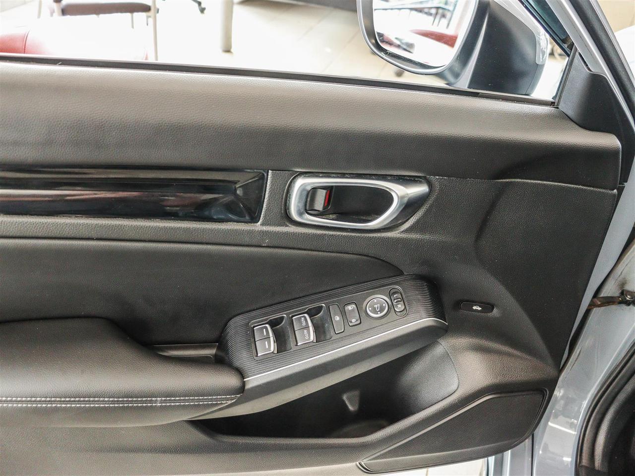2022 Honda Civic TOURING LEATHER NAVI SUNROOF Photo