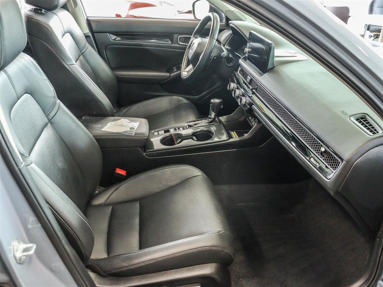 2022 Honda Civic TOURING LEATHER NAVI SUNROOF Photo