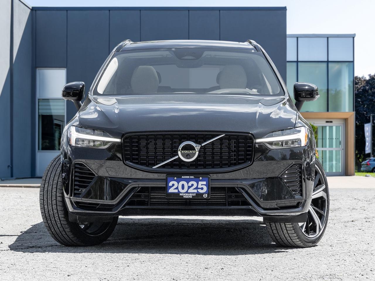 2025 Volvo XC60 Plug-In Hybrid T8 AWD ULTRA LOW MILEAGE  21"WHEELS  HARMAN KARDON Photo