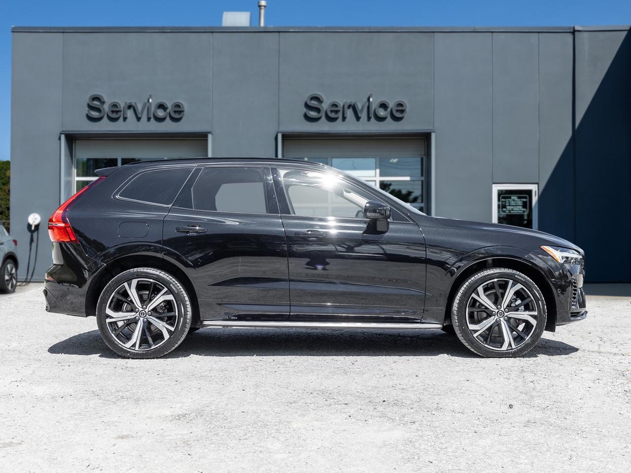 2025 Volvo XC60 Plug-In Hybrid T8 AWD ULTRA LOW MILEAGE  21"WHEELS  HARMAN KARDON Photo4