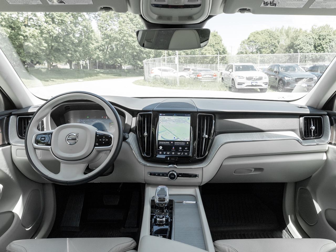 2025 Volvo XC60 Plug-In Hybrid T8 AWD ULTRA LOW MILEAGE  21"WHEELS  HARMAN KARDON Photo
