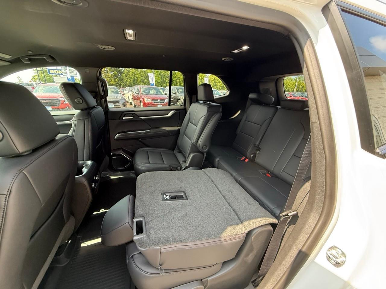 2026 GMC Acadia Elevation 4dr All-Wheel Drive Photo