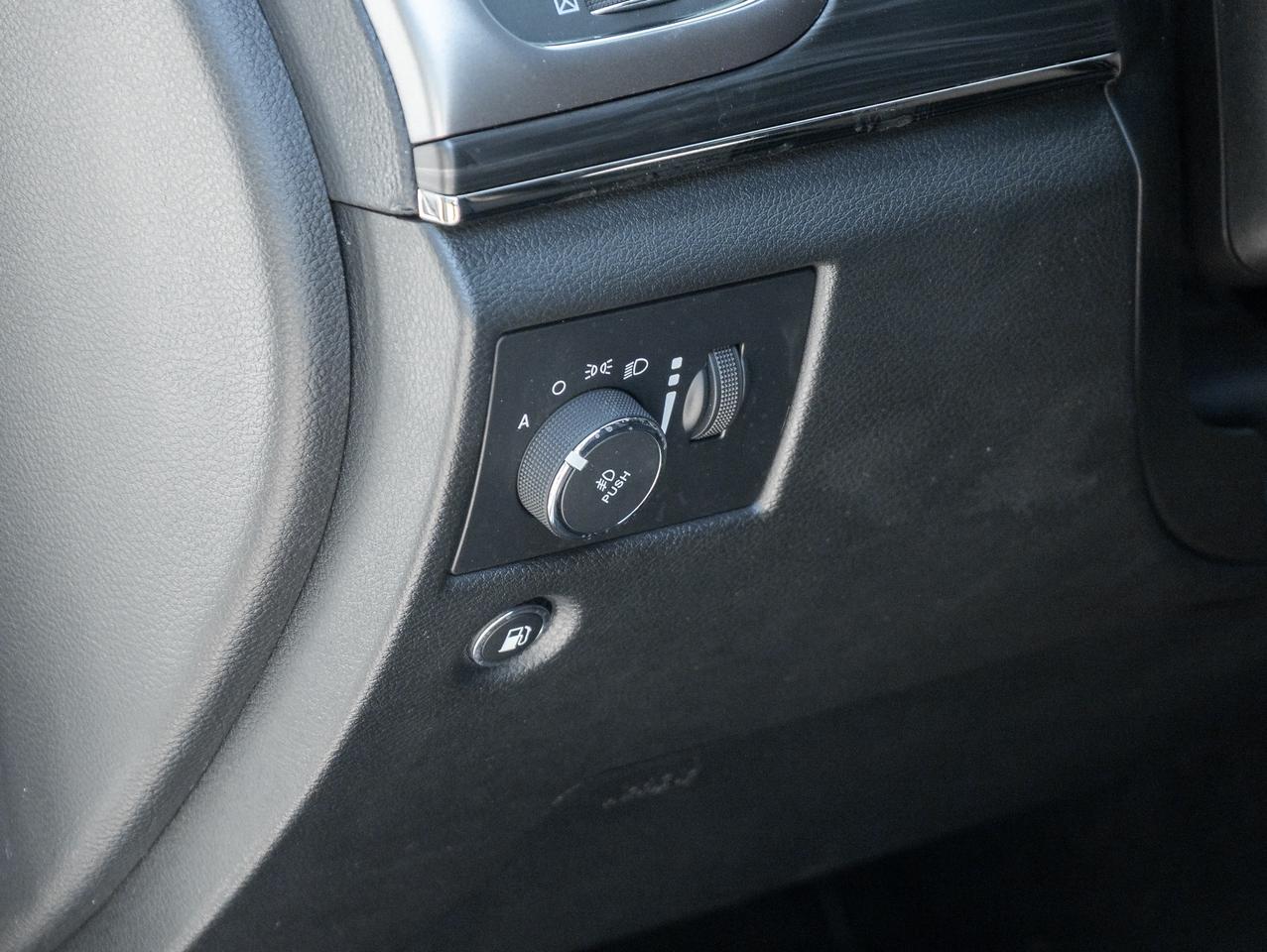 2021 Jeep Grand Cherokee Limited X 4x4  SAFETY CERTIFIED  LIMITED SUPPLY Photo