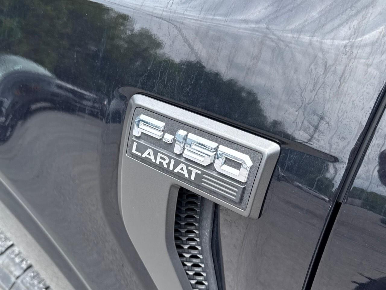 2022 Ford F-150 LARIAT   LONGBOX   FX4   MAX TOW PKG   MOONROOF Photo