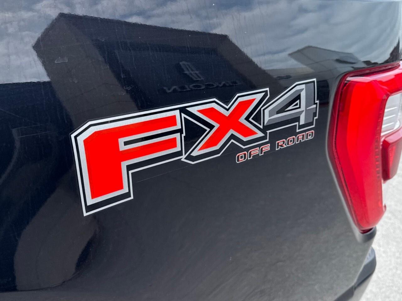 2022 Ford F-150 LARIAT   LONGBOX   FX4   MAX TOW PKG   MOONROOF Photo