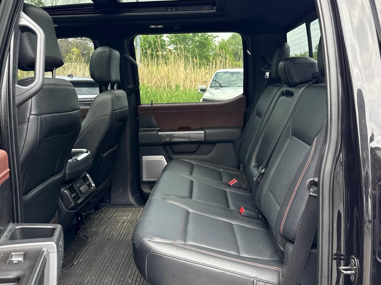 2022 Ford F-150 LARIAT   LONGBOX   FX4   MAX TOW PKG   MOONROOF Photo