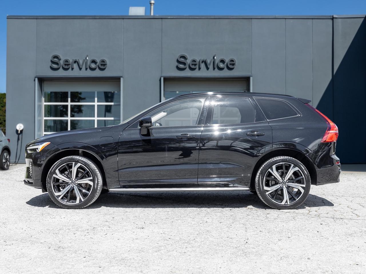 2025 Volvo XC60 Recharge T8 AWD ULTRA LOW MILEAGE  21"WHEELS  HARMAN KARDON Photo