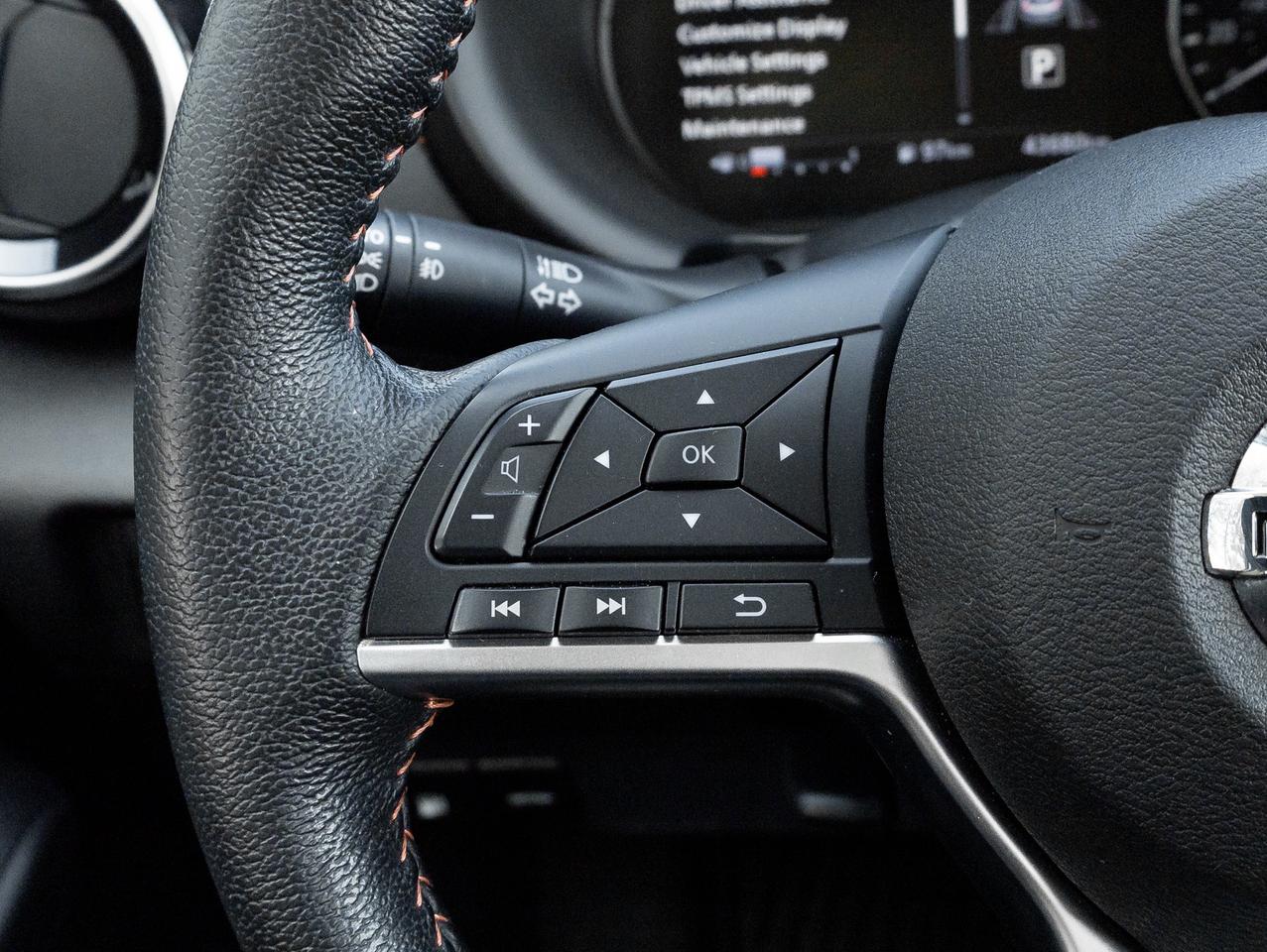 2021 Nissan Kicks SR FWD  TRADE IN  NO ACCIDENTS  ONE OWNER Photo