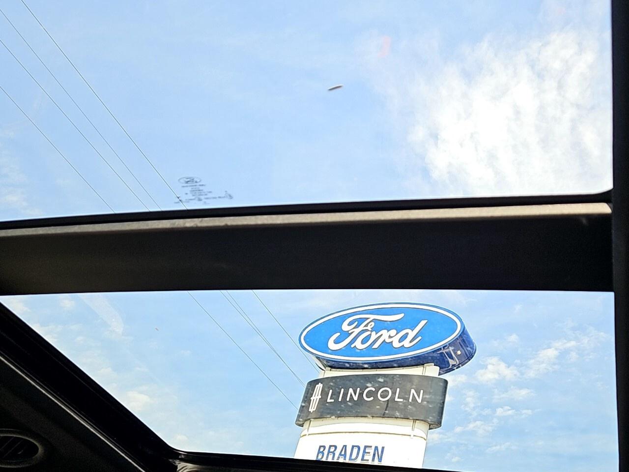 2023 Ford Explorer TIMBERLINE   MOONROOF   TIMBERLINE TECH PKG Photo