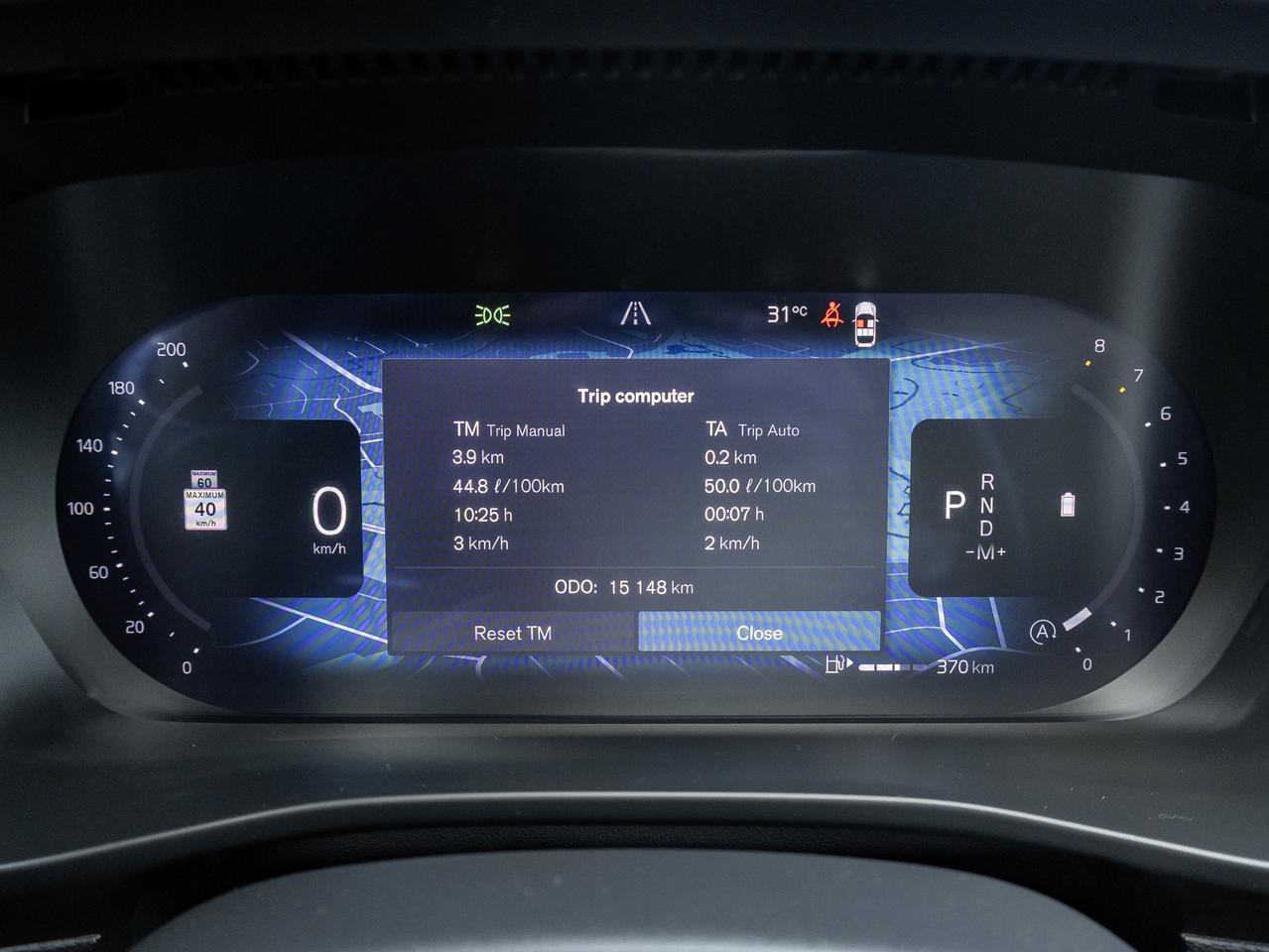 2025 Volvo XC40 B5 AWD Core  POWER PANO ROOF  FINANCE RATE 3.49%* Photo