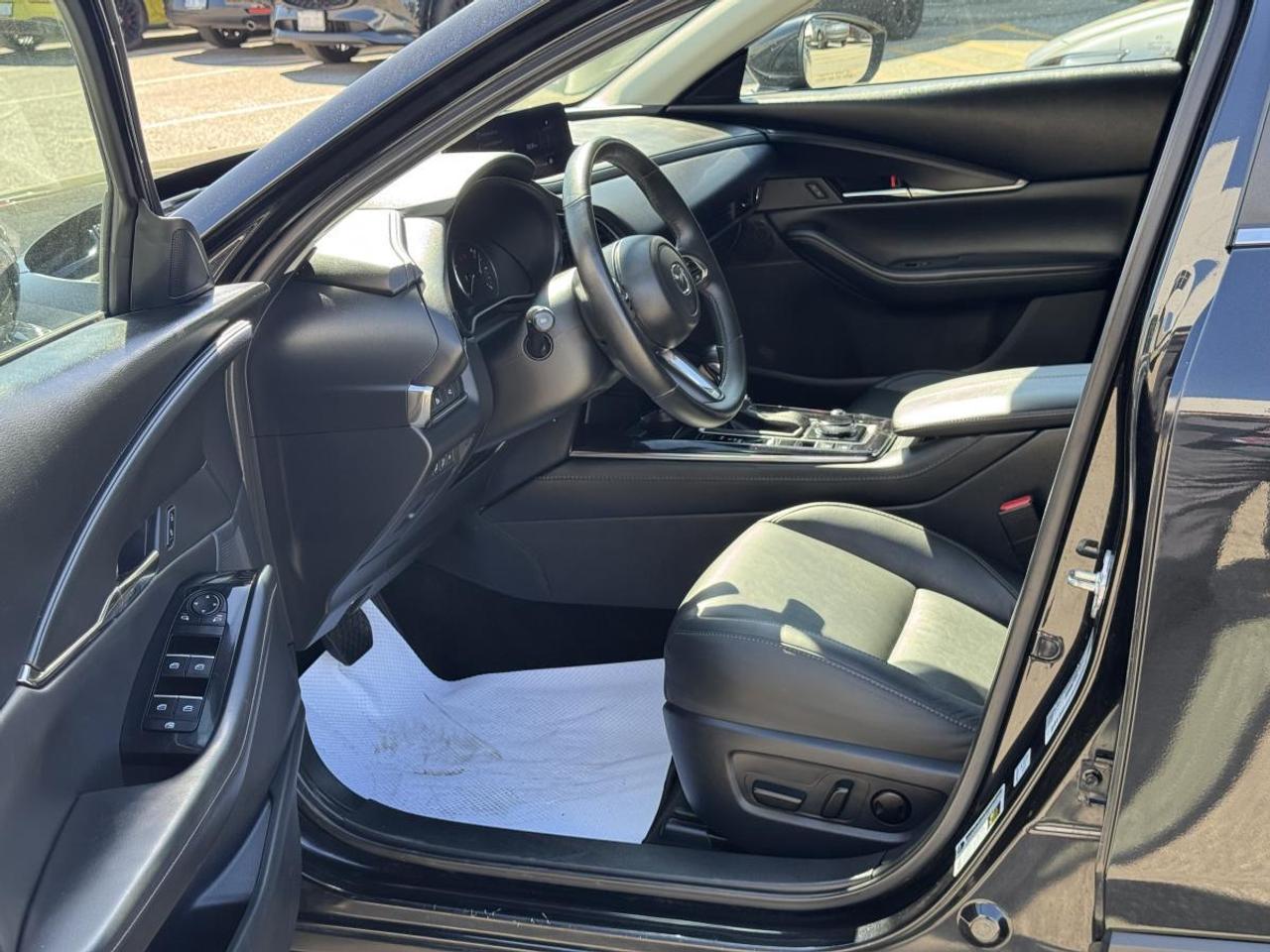 2024 Mazda CX-30 GS AWD LUXURY/ EXTENDED WARRANTY/ 3.95% RATE/ CPO Photo
