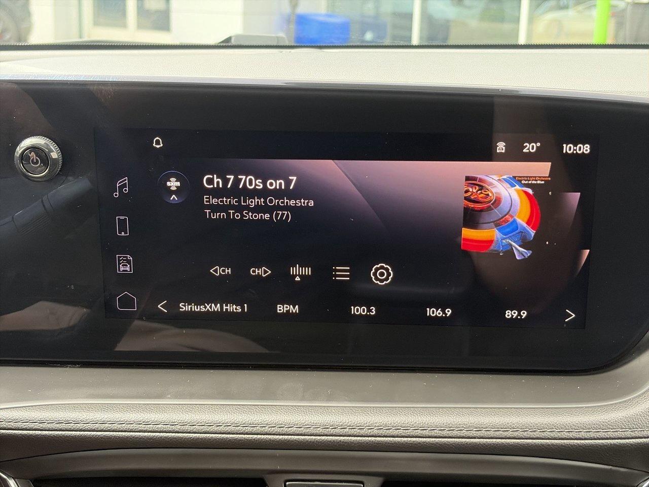 2024 Buick Encore GX Sport Touring AWD Clean car Fax Low kilometers! Photo
