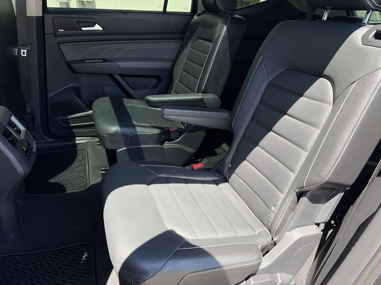 2022 Volkswagen Atlas Execline 3.6L 8sp at w/Tip 4MOTION Executive LineI Photo
