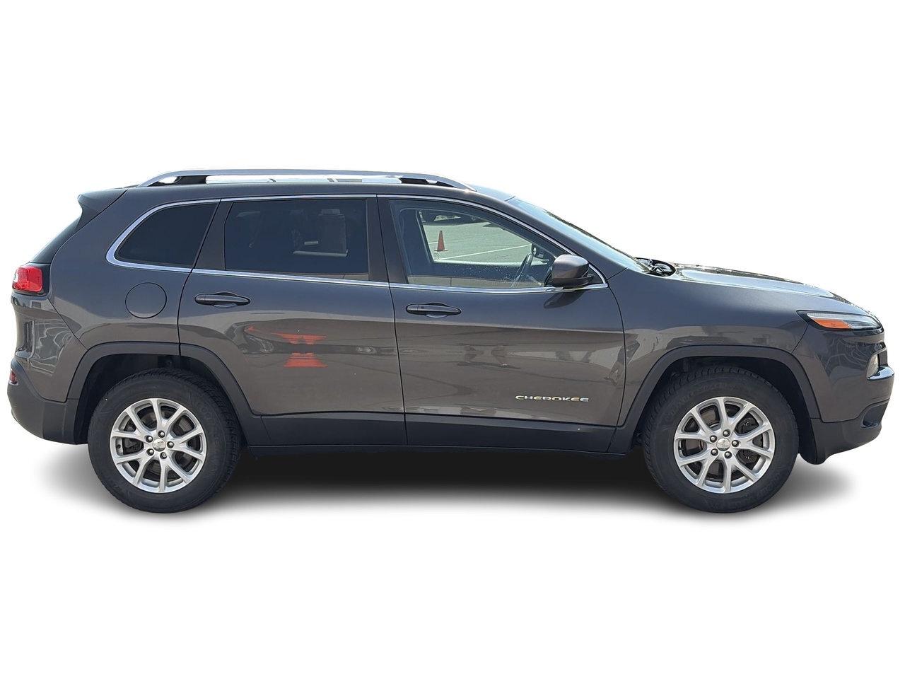 2016 Jeep Cherokee 4x4 North Comfort PackageICold PackageIPremium Sou Photo