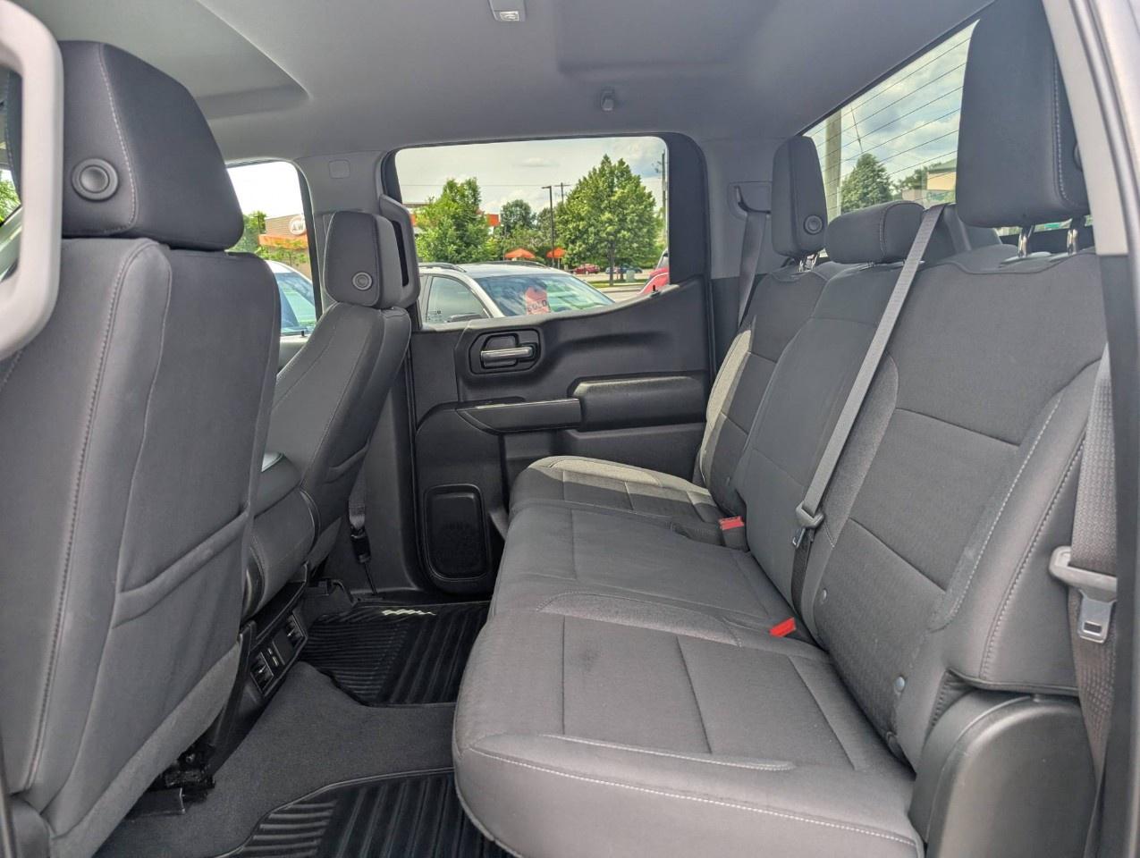 2024 Chevrolet Silverado 1500 Crew Cab Standard Box 4-Wheel Drive Custom Trail Boss Photo