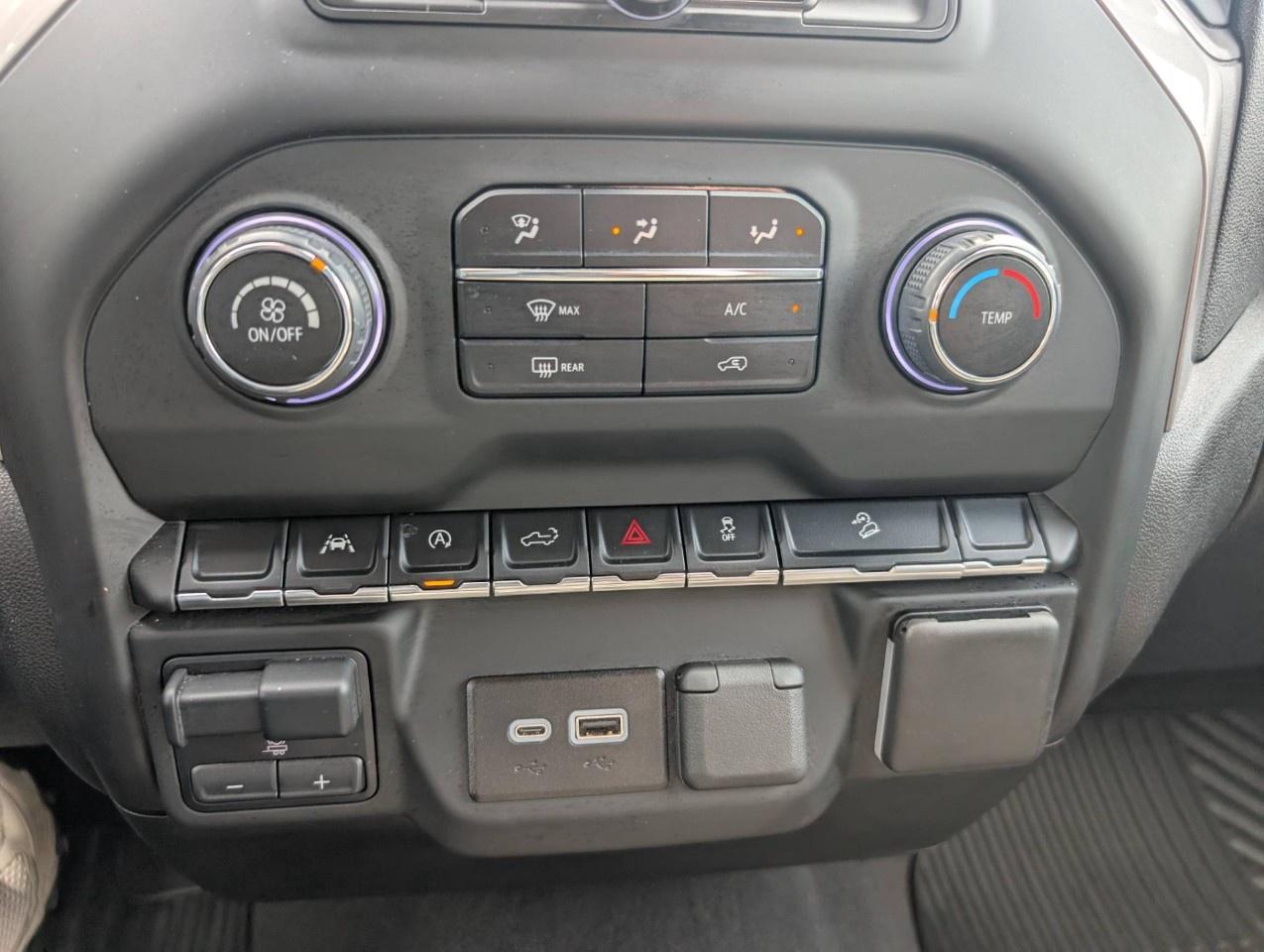 2024 Chevrolet Silverado 1500 Crew Cab Standard Box 4-Wheel Drive Custom Trail Boss Photo