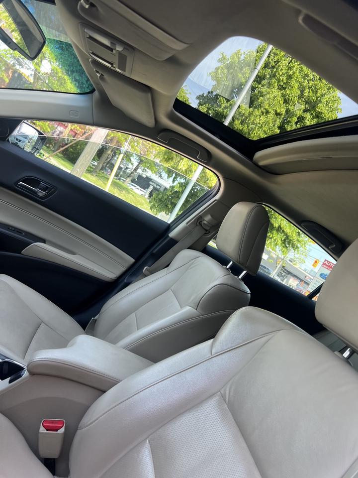 2014 Acura ILX PREMIUM PKG BACKUP CAMERA SUNROOF LEATHER LOW KM Photo