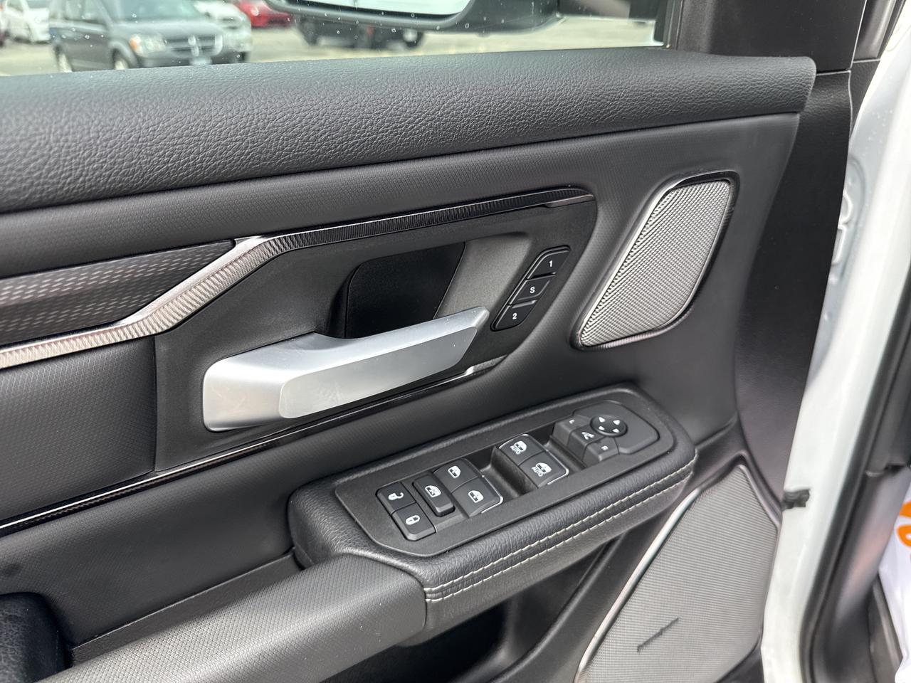 2025 RAM 1500 SPORT Photo